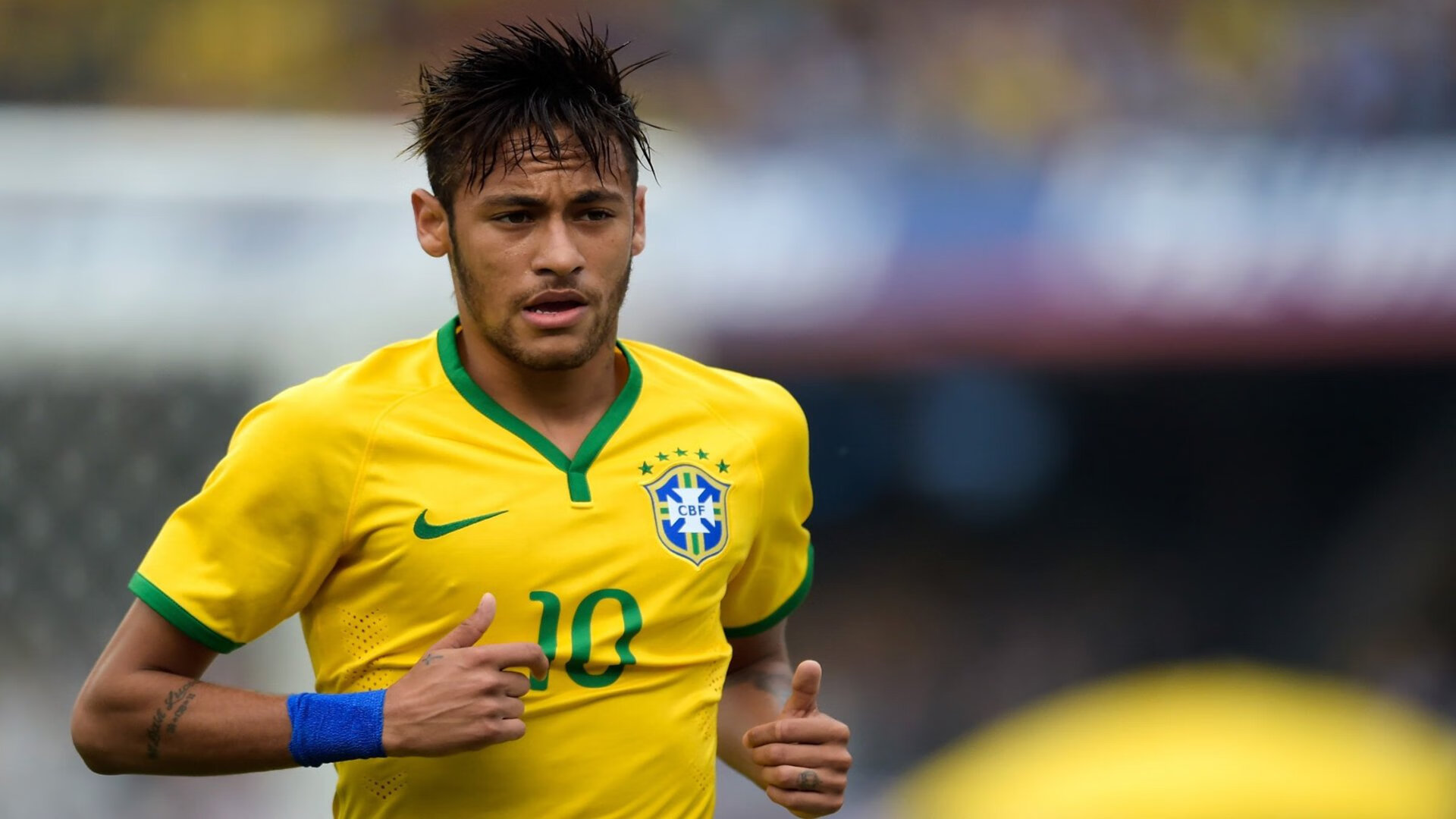 乡村足球振兴工程示范效应显现,基层青少年的梦想逐渐放飞,乡村足球场